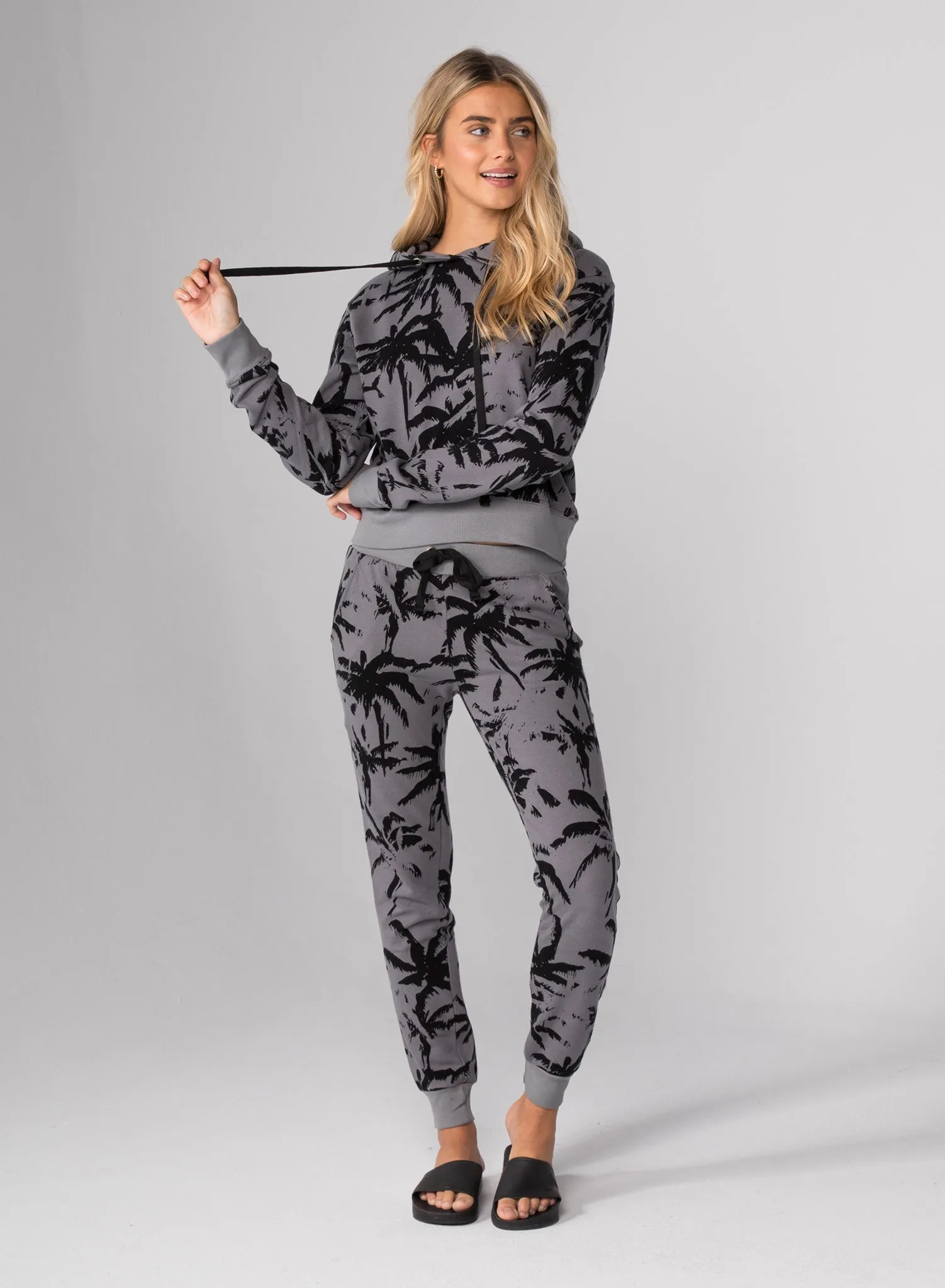 RNBW PALM TREES - Flat Pocket Sweatpants